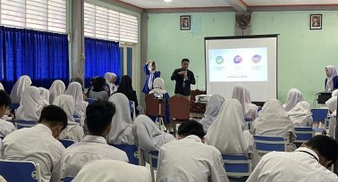 GMEDIA Goes to School di SMK Mandiri Bekasi