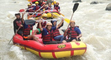 It-Gathering-Rafting-Bareng-It-Hotel-Semarang-min